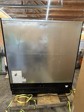 Load image into Gallery viewer, Federal Industries RSSM678SC 71″ Open Air Cooler w/ (5) Levels 120/208 240v/1ph Refurbished