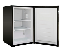 Load image into Gallery viewer, Magic Chef 3.0 CU. FT. UPRIGHT FREEZER IN STAINLESS STEEL (DISC)