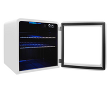 Load image into Gallery viewer, Magic Chef 1.7 CU. FT. RETRO MINI BEVERAGE COOLER IN WHITE