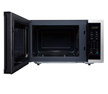 Load image into Gallery viewer, Magic Chef 0.9 CU. FT. COUNTERTOP COOKING 900-WATT DIGITAL TOUCH