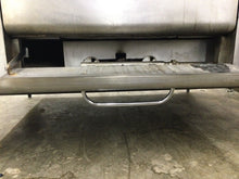 Load image into Gallery viewer, Blodgett 1000 Dbl Stack 4 Pie / Deck Pizza Oven Nat Gas Refurbished