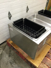 Load image into Gallery viewer, Crown Verity CV-3WHS Hot Dog Steamer W/ Bun Warmer - Stainless 240v/1ph