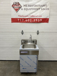 Hybrid 684 Hands Free Portable Sink NEW