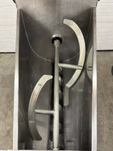 Load image into Gallery viewer, Hobart MG2032 200lb Mixer &amp; Grinder 208v 3ph Refurbished Works Great!
