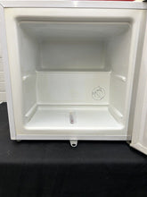 Load image into Gallery viewer, EdgeStar CMF151L Medical Freezer Fully Refurbished!