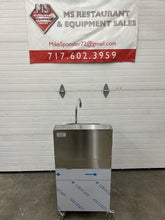 Load image into Gallery viewer, Hybrid 684 Hands Free Portable Sink NEW