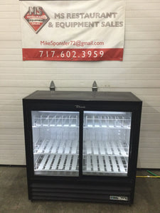 True GDM-41SL-48-HC-LD 46” Refrigerator Merchandiser, 2 Sliding Glass Doors 115v