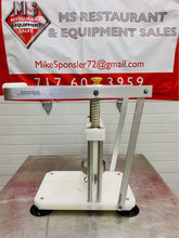 Load image into Gallery viewer, Display Specialties Commercial Table Counter Top Pineapple Corer Core Remover