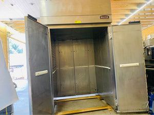 Baxter PW2E-40.5"D-FL Double 62" Wide Roll-In Proofer Cabinet 40" Interior Depth, 2 Doors.