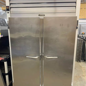 TRAULSEN G22010/REACH IN TWO DOOR FREEZER Clean, Tested & Working!