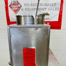 Load image into Gallery viewer, 2006 Groen TDB-40 Electric 10 Gal 40 Qt Steam Jacketed Soup Sauce Tilting Kettle