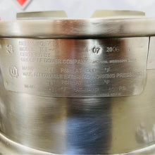 Load image into Gallery viewer, 2006 Groen TDB-40 Electric 10 Gal 40 Qt Steam Jacketed Soup Sauce Tilting Kettle