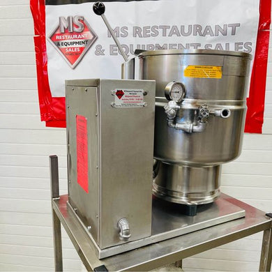 2013 Groen TDB-40 Electric 10 Gal 40 Qt Steam Jacketed Soup Sauce Tilting Kettle