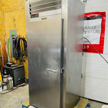 Load image into Gallery viewer, TRAULSEN RPP132L-FHS ROLL IN PROOFING CABINET TESTED &amp; WORKING!
