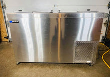 Load image into Gallery viewer, Master-bilt DC-8D 54&quot; Stand Alone Ice Cream Freezer w/ 11 Tub Capacity &amp; 8 Tub Storage, 115v