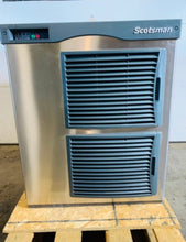 Load image into Gallery viewer, Scotsman F1522A-32 23&quot; Prodigy Plus® Flake Ice Machine Head - 1467 lb/24 hr, Air Cooled, 208/230v/1ph