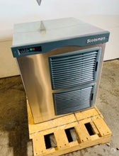 Load image into Gallery viewer, Scotsman F1522A-32 23&quot; Prodigy Plus® Flake Ice Machine Head - 1467 lb/24 hr, Air Cooled, 208/230v/1ph