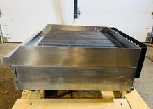 Load image into Gallery viewer, Toastmaster TMRC24 24&quot; Gas Charbroiler w/ Reversible Grates, Radiant