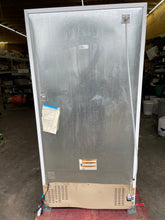 Load image into Gallery viewer, Maytag M1TXEGMYW Freestanding Top Freezer Refrigerator with 20.6 cu. ft. Tested &amp; Working