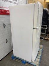 Load image into Gallery viewer, Maytag M1TXEGMYW Freestanding Top Freezer Refrigerator with 20.6 cu. ft.