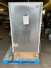Load image into Gallery viewer, Maytag M1TXEGMYW Freestanding Top Freezer Refrigerator with 20.6 cu. ft.