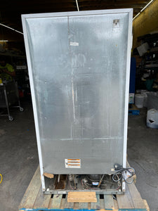 Maytag M1TXEGMYW Freestanding Top Freezer Refrigerator with 20.6 cu. ft.  Tested & Working