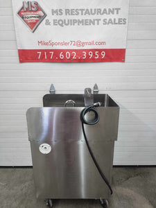 QualServe NSF Sink Stainless Steel Refurbished Works Great