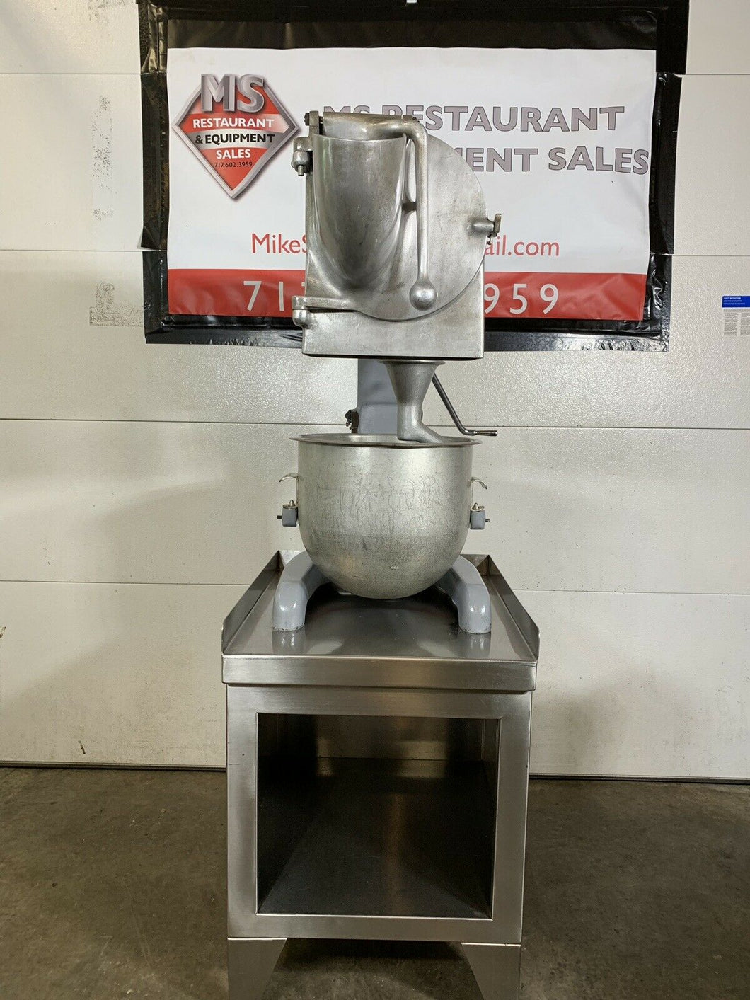 Hobart A-200 20 Qt Dough Bakery Mixer 3 Speed W/ All Attachments Fully Refurbish