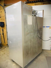 Load image into Gallery viewer, Traulsen Double Door Freezer G22010
