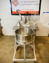Load image into Gallery viewer, HOBART L-800 80 QT QUART MIXER W/ NEW WHIP PADDLE HOOK BAKERY RESTAURANT PIZZA