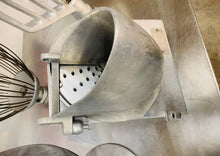 Load image into Gallery viewer, HOBART L-800 80 QT QUART MIXER W/ NEW WHIP PADDLE HOOK BAKERY RESTAURANT PIZZA