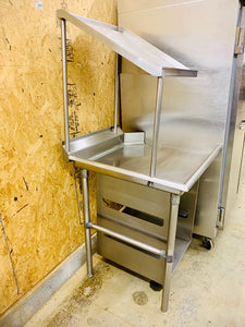 Stainless Steel 2 Leg Left Side Sink/Table End w/ Angled Top & 3 Undercounter Racks