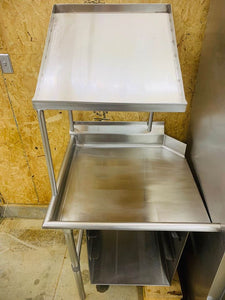 Stainless Steel 2 Leg Left Side Sink/Table End w/ Angled Top & 3 Undercounter Racks