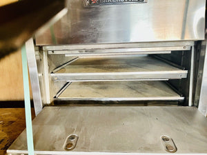 Baker’s Pride P44S Countertop Pizza / Pretzel Oven - Double Deck 208v 1ph