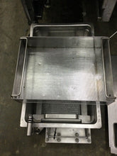 Load image into Gallery viewer, Henny Penny EEG 242 Evolution Elite 2-Well Natural Gas Open Fryer W / iControl