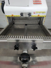 Load image into Gallery viewer, Oliver 797 - 32NC Bread Slicer Refurbished Tested Working