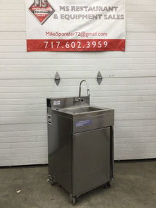 Hybrid 684 Hands Free Portable Sink New S&D