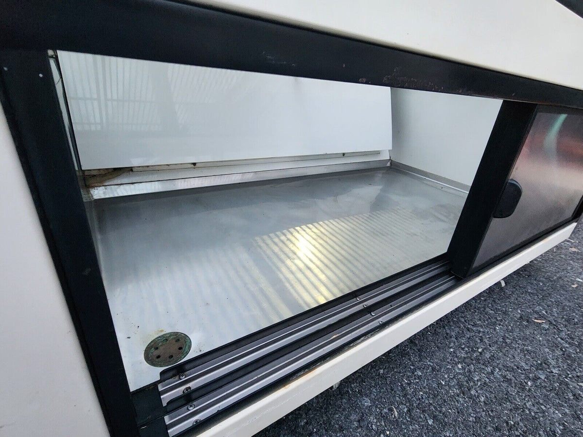 True TDBD-72-2, 72” Refrigerated Deli Display Case Double Duty Refurbi ...