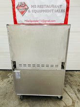 Load image into Gallery viewer, CPG 36” NAT Gas. E Series Commercial 6 Burner Range w/ Standard Oven Nearly New!