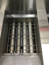 Load image into Gallery viewer, Henny Penny EEG 242 Evolution Elite 2-Well Natural Gas Open Fryer W / iControl
