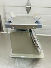 Load image into Gallery viewer, Accu Scale YAMATO M-25D 25 LB X 0.1 LB Mechanical Scale