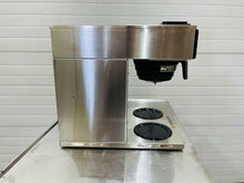 Load image into Gallery viewer, Bunn VP17-3 Pourover Coffee Maker
