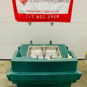 Cambro KSC402519 45 1/2"H Portable Sink Cart w/ (2) 4"D Bowls, Hot Water Demand