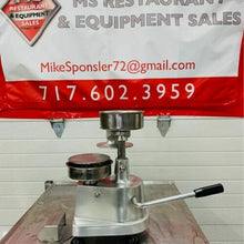 Load image into Gallery viewer, Hamburger Press Globe PP5 5&quot; Manual Hamburger Patty Press - (8 oz) Aluminum