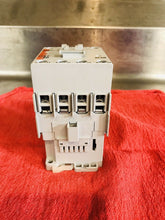 Load image into Gallery viewer, SPRECHER+SCHUH CA7-40-M40 114V50/120V60HZ CONTACTOR 40A 4 POLES * NEW IN BOX *