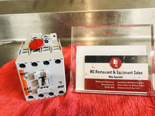 Load image into Gallery viewer, SPRECHER+SCHUH CA7-40-M40 114V50/120V60HZ CONTACTOR 40A 4 POLES * NEW IN BOX *