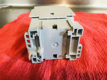 Load image into Gallery viewer, SPRECHER+SCHUH CA7-40-M40 114V50/120V60HZ CONTACTOR 40A 4 POLES * NEW IN BOX *