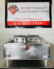 Load image into Gallery viewer, Wells F-85 Countertop High Watt Dual Pot 30lb Electric Deep Fryer 208V / 240V 3ph