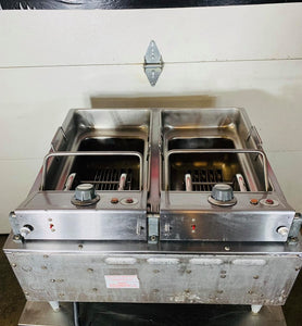 Wells F-85 Countertop High Watt Dual Pot 30lb Electric Deep Fryer 208V / 240V 3ph